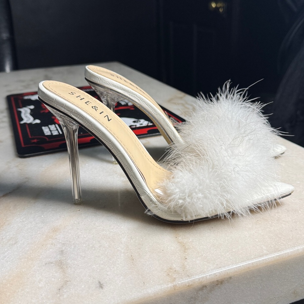 White maribou heels 9 - Picture 3 of 8